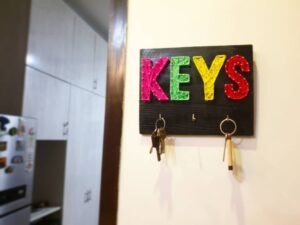 key hanger string art - String Art